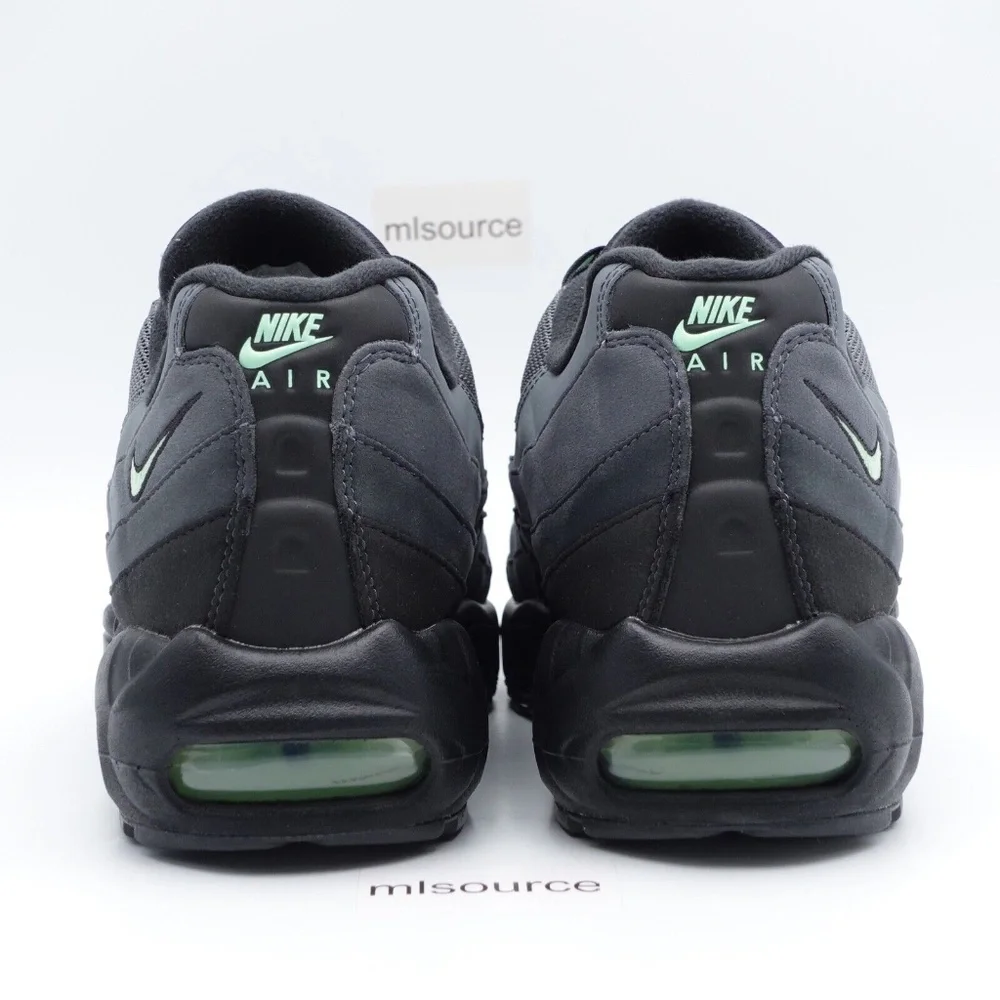 NEW Size 11.5 Men's Nike Air Max 95 Sneaker HM0622-001 Black/Vapor Green